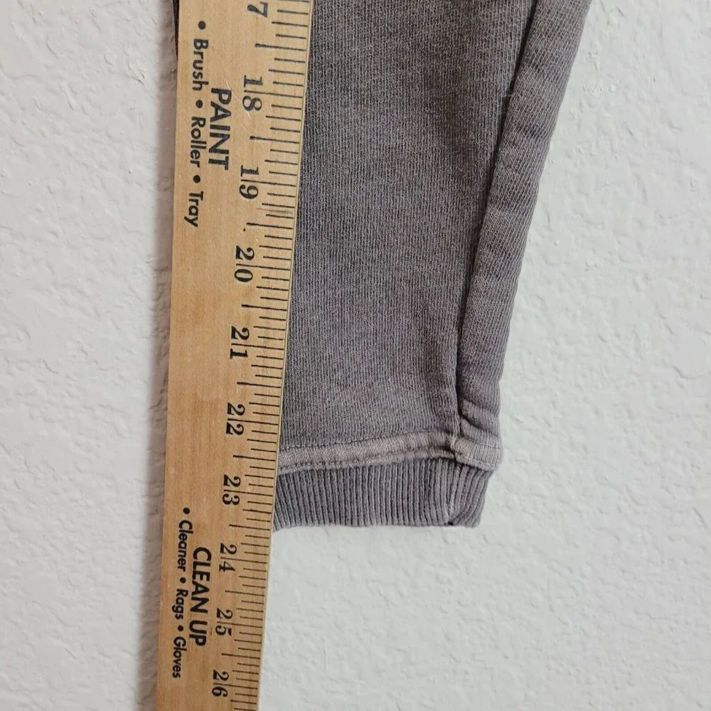 Life Is Good Sz Small Sweatshirt Gray Fleece Lined Crewneck Manufacturer Fading - Picture 4 of 7
